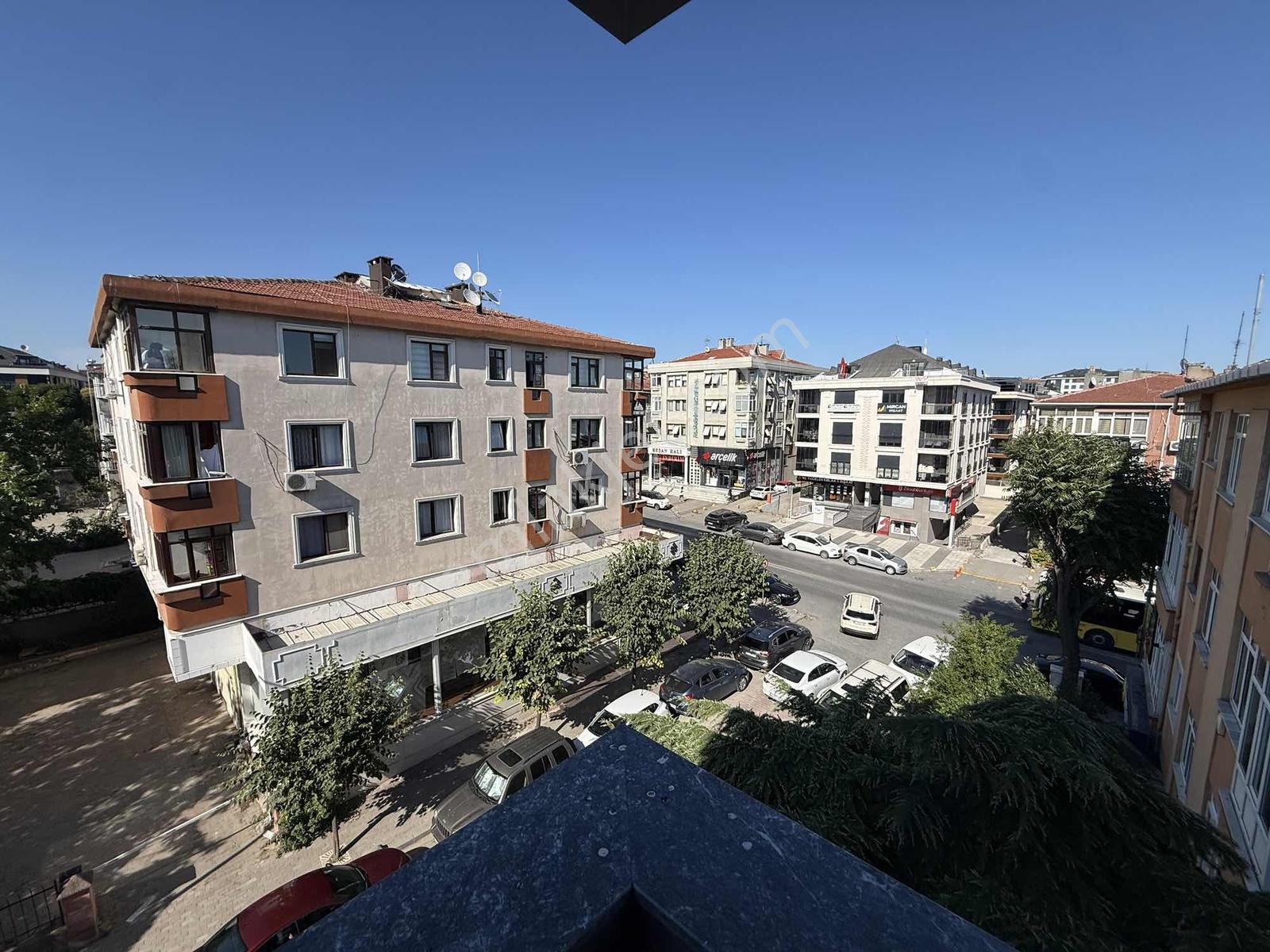Bahçelievler'de Sıfır Binada 250 M² Net 5+2 Çift Teraslı Dubleks - Görsel 18