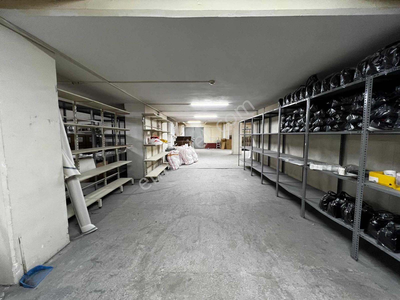 Aykosan Sanayi Sitesinde Toplam 1200m2 Satılık Dükkan - Görsel 32