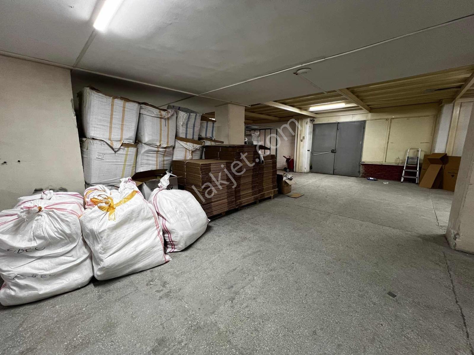 Aykosan Sanayi Sitesinde Toplam 1200m2 Satılık Dükkan - Görsel 26