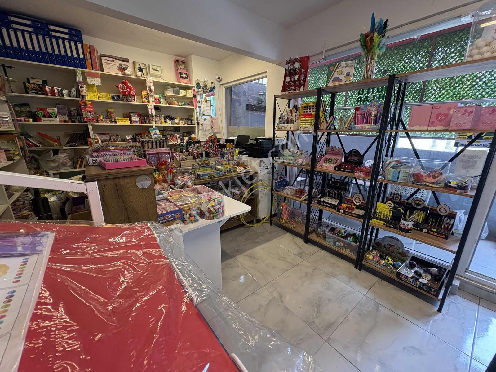 Salacak'da 3. Selim İlkokul Karşısı 30m² Satılık Dükkan - Görsel 11
