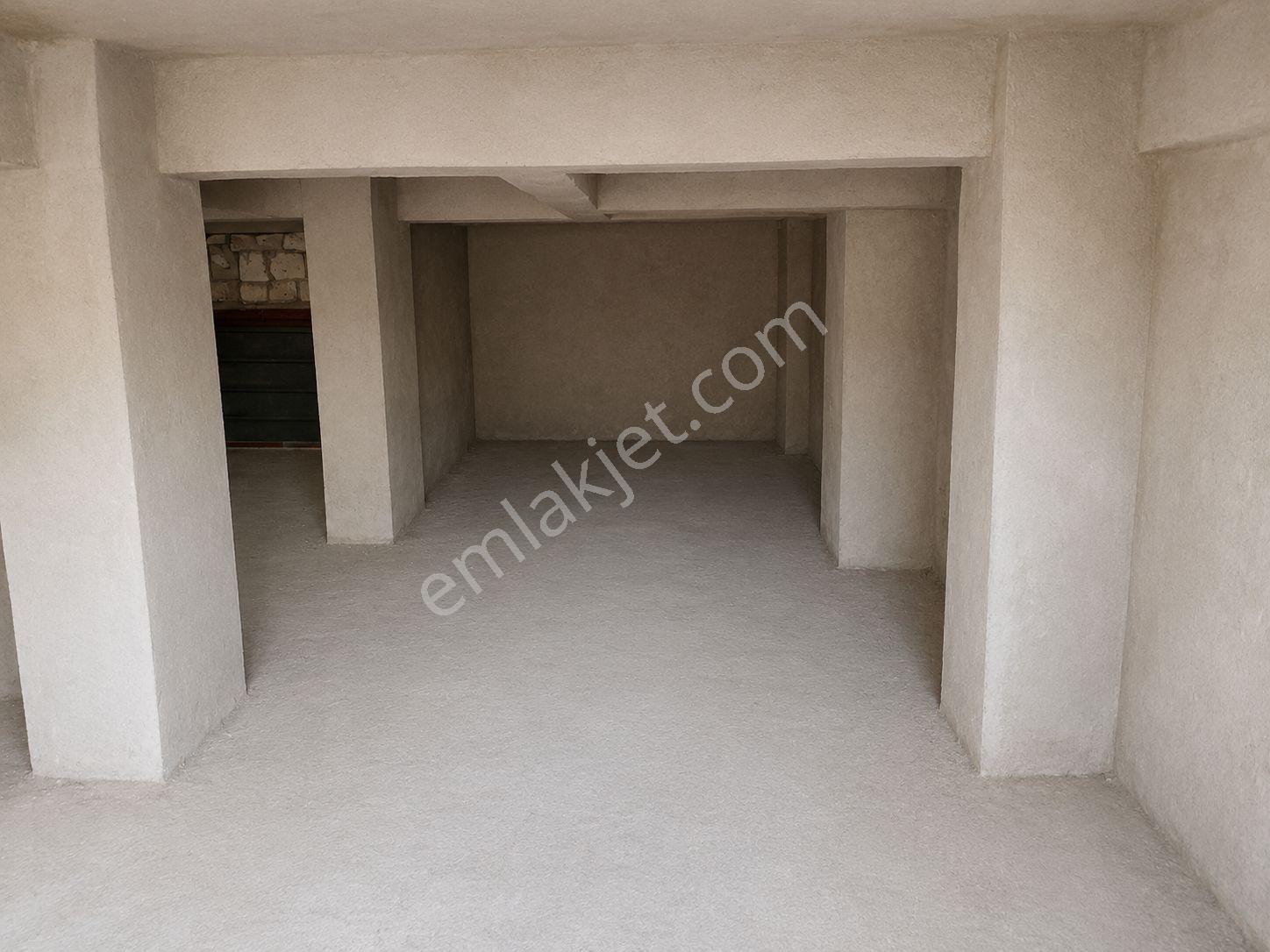 C21 Cius; Küçükkumla'da 80 M² Kat Mülkiyetli Satılık Dükkan - Görsel 8