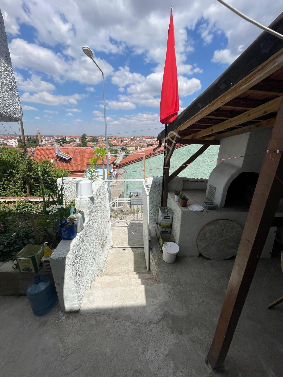 Uca'dan Akşehir Manzaralı Satılık Müstakil Ev.!! - Görsel 13