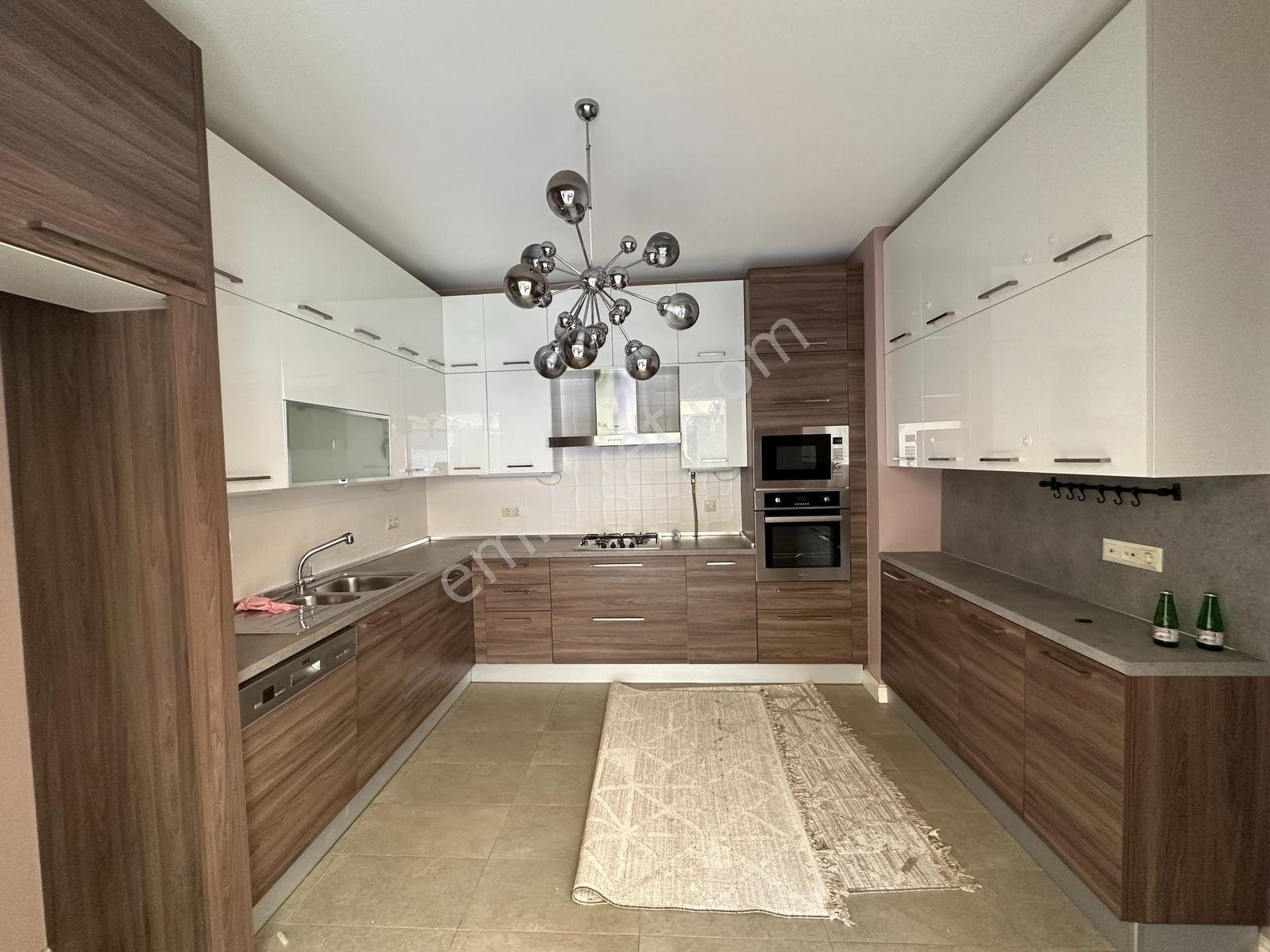 Arnavutköy Neo Gölpark İstanbul Kiralık 5+1 Havuzlu Villa - Görsel 33