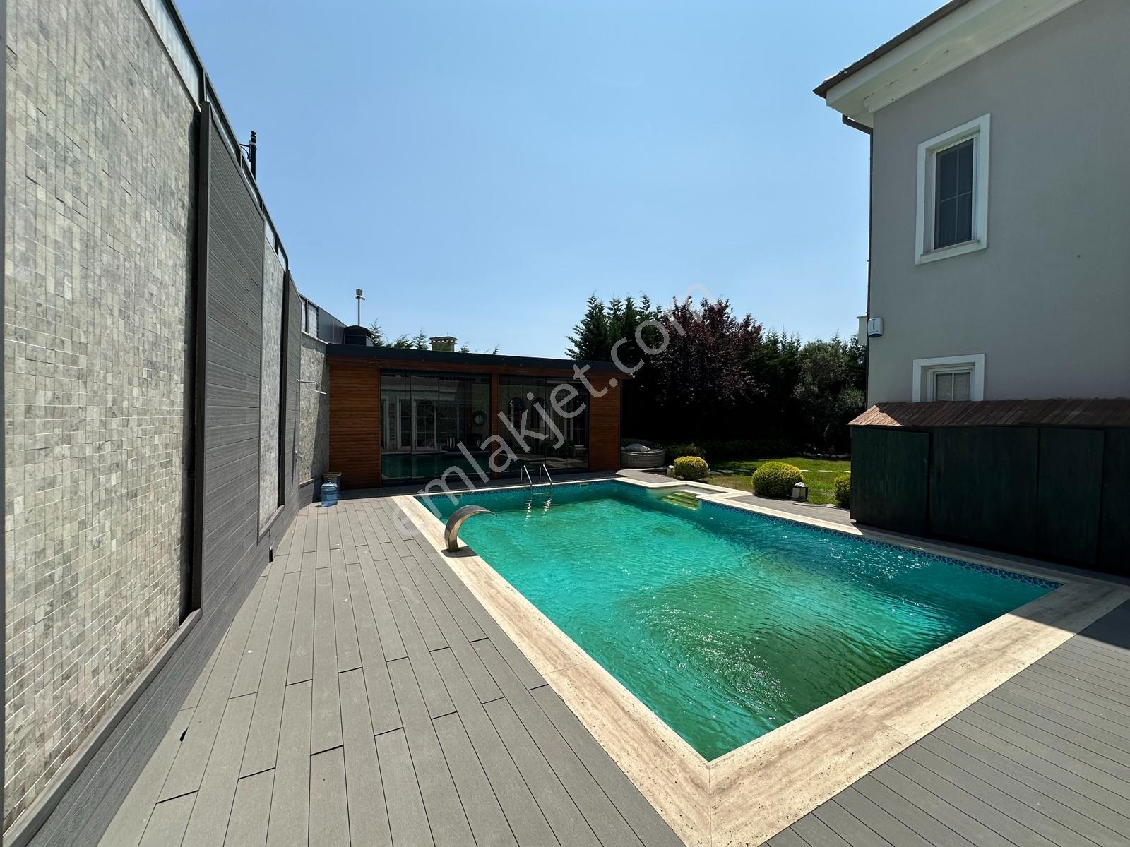 Arnavutköy Neo Gölpark İstanbul Kiralık 5+1 Havuzlu Villa - Görsel 17