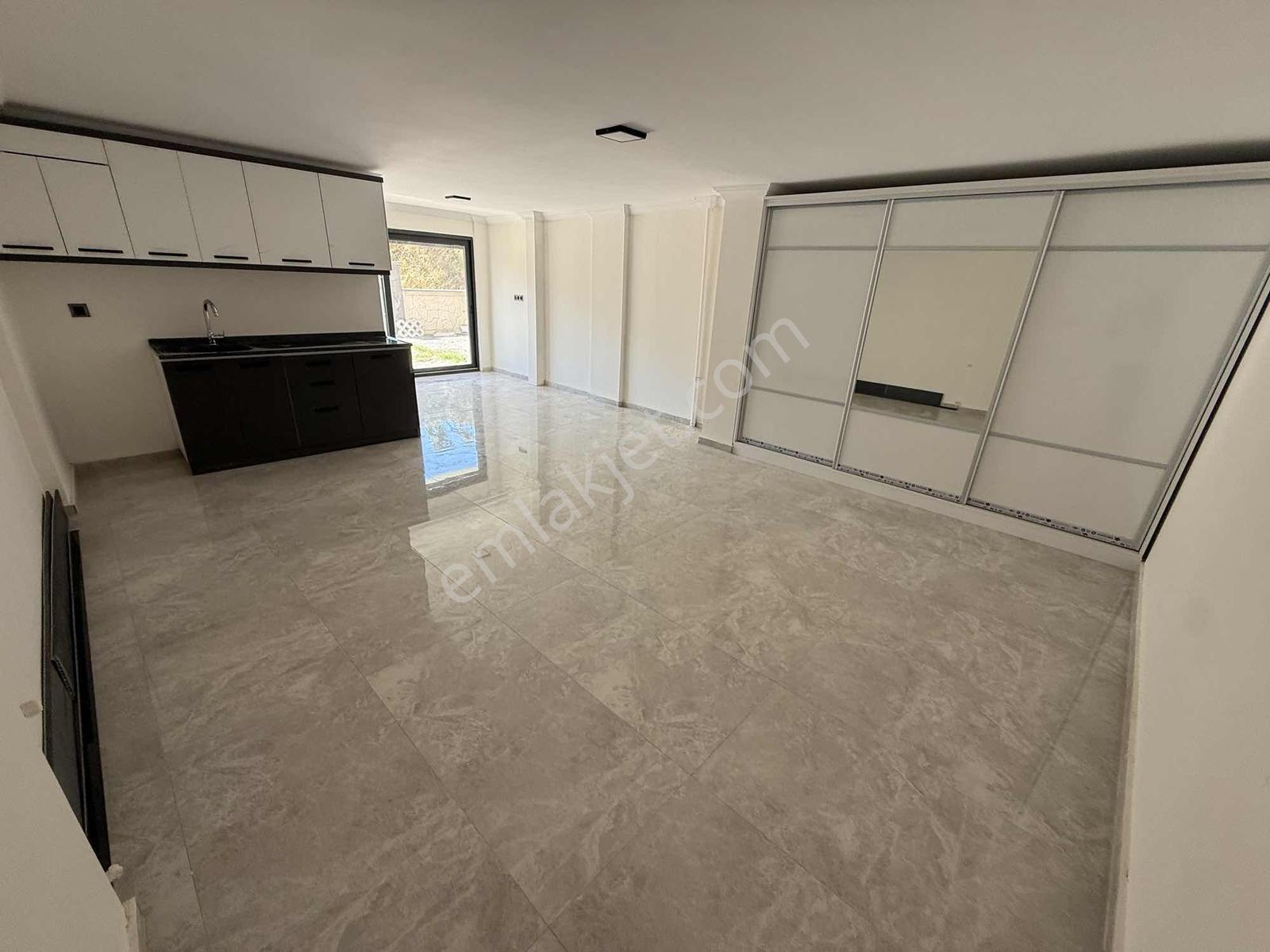 Pelitköy Sahilin De Plaja 150 Metre Forleks Villa - Görsel 14