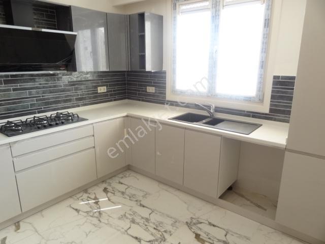 Caddebostan Sahil Tarafı Kombili Lüks Kiralık Daire 3+1,135m2. - Görsel 20