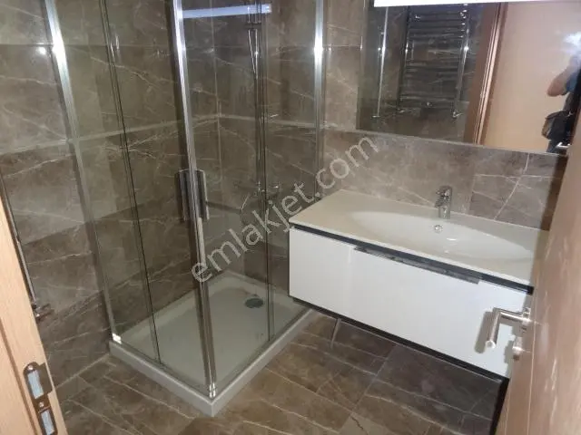 Caddebostan Sahil Tarafı Kombili Lüks Kiralık Daire 3+1,135m2. - Görsel 2