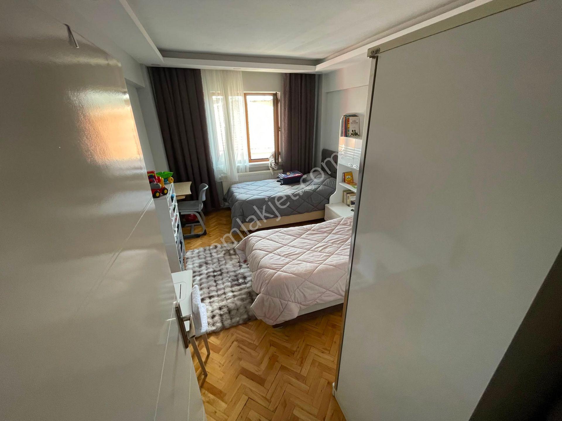Sincan Selçuklu Mhde 3+1 Den 2+1 E Çevrilmiş Full Yapılı Site İçinde Katta Daire - Görsel 11