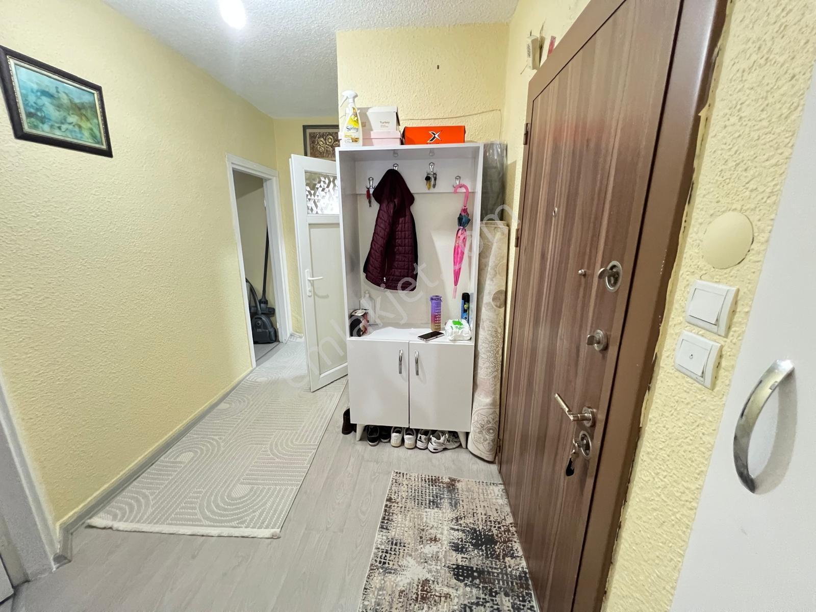 Ergünden Kültürde Satılık Cadde Üzeri Yapılı 3+1 Daire - Görsel 12