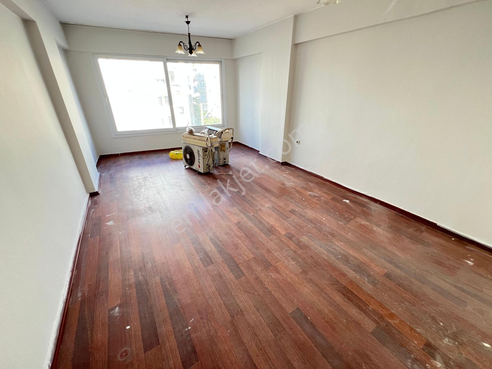 Ergünden Pirireiste Silifke Caddesi Üzeri Asasnörlü Satılık 3+1 - Görsel 21