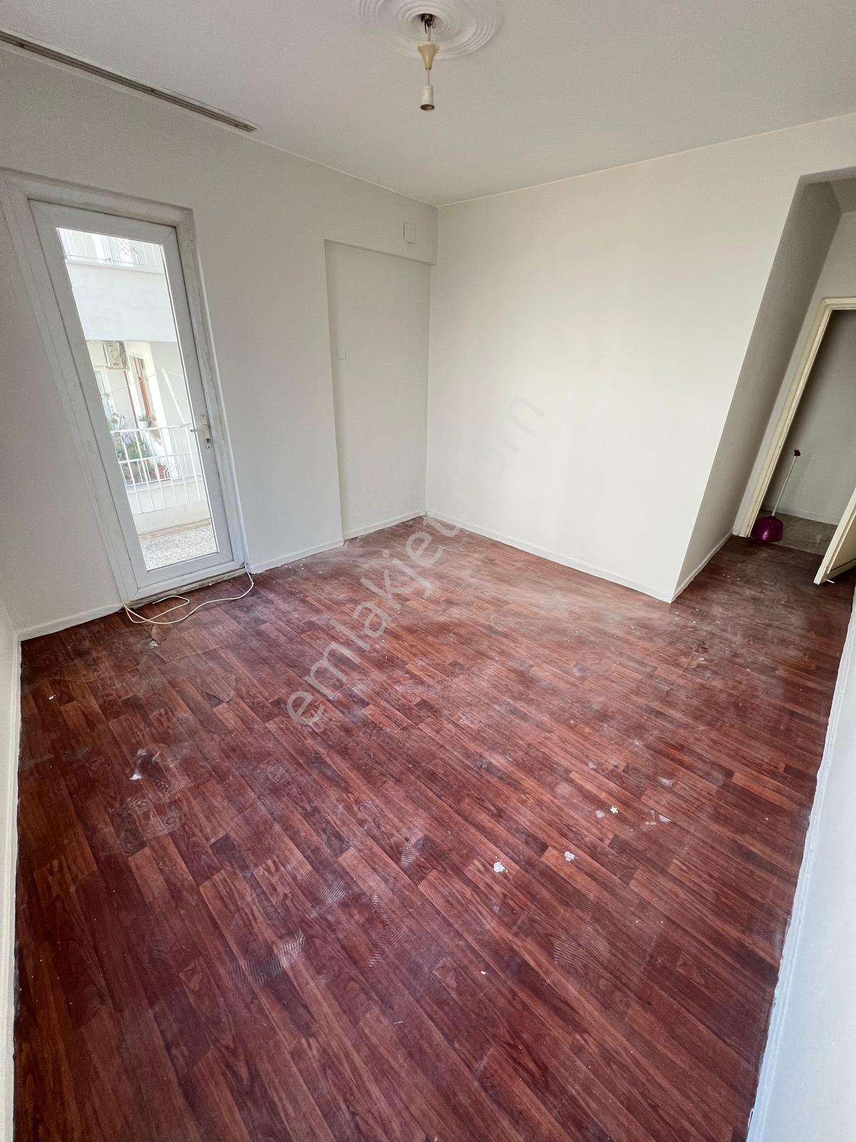 Ergünden Pirireiste Silifke Caddesi Üzeri Asasnörlü Satılık 3+1 - Görsel 14
