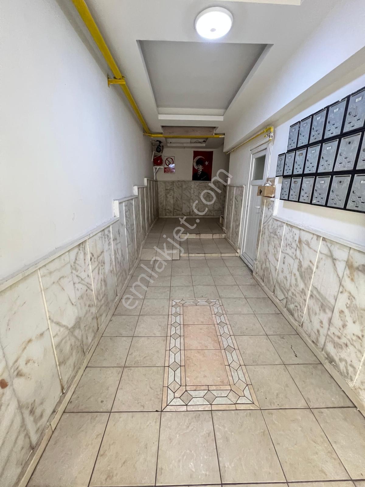 Ergünden Pirireiste Silifke Caddesi Üzeri Asasnörlü Satılık 3+1 - Görsel 11
