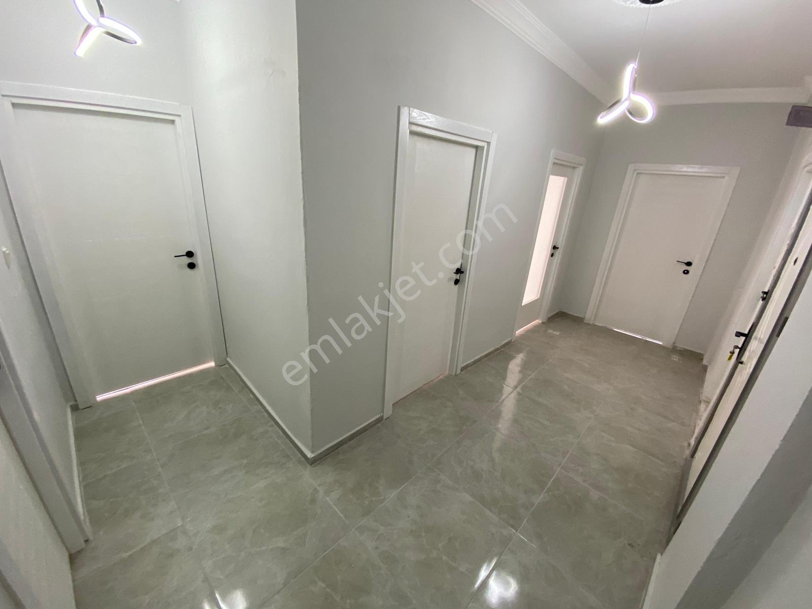 Ergünden Cumhuriyette İçi Yapalı Ara Kat Satılık 3+1 Daire - Görsel 32