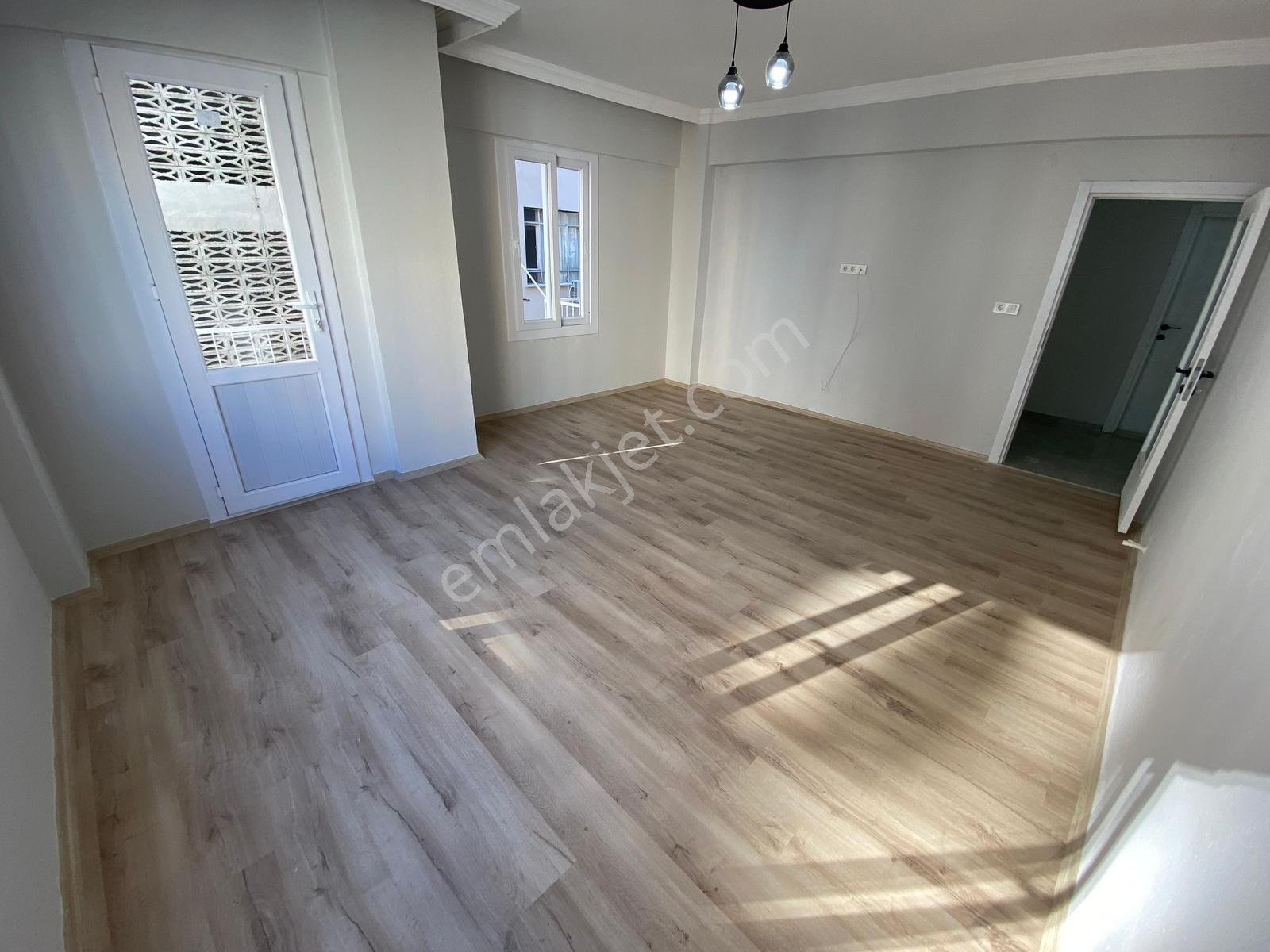 Ergünden Cumhuriyette İçi Yapalı Ara Kat Satılık 3+1 Daire - Görsel 2
