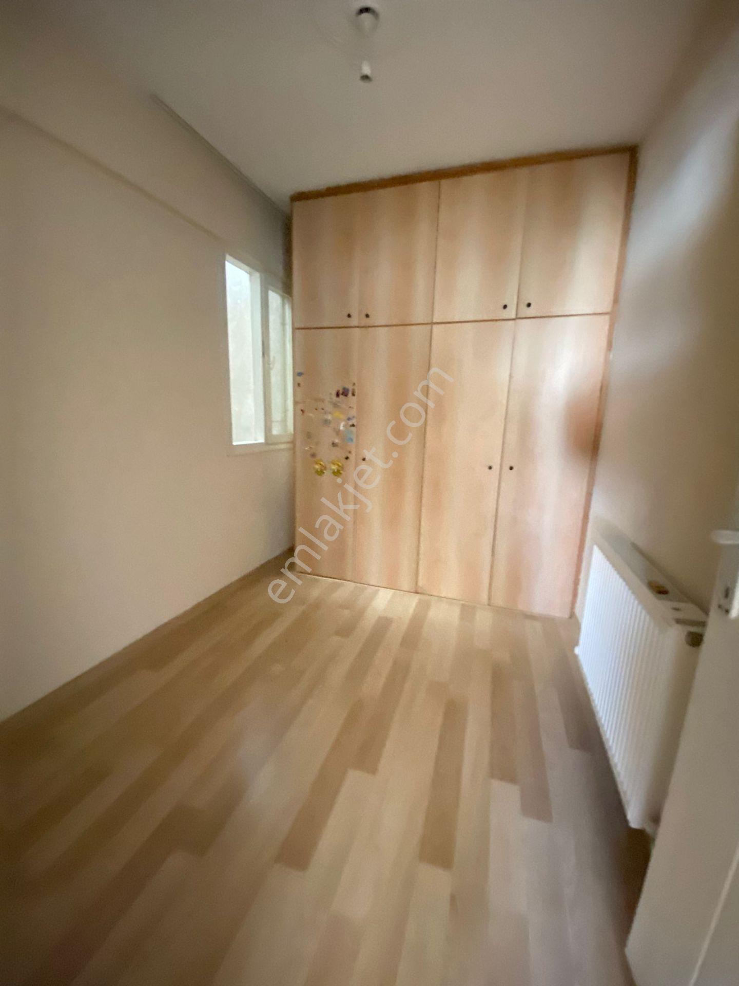 Buca Ecevit Parkı Yanı 3+1 115m2 D.gazlı Çift Balkonlu Daire - Görsel 13