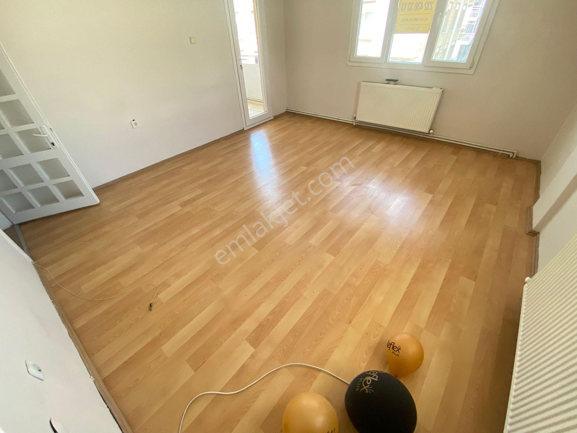 Buca Ecevit Parkı Yanı 3+1 115m2 D.gazlı Çift Balkonlu Daire - Görsel 11