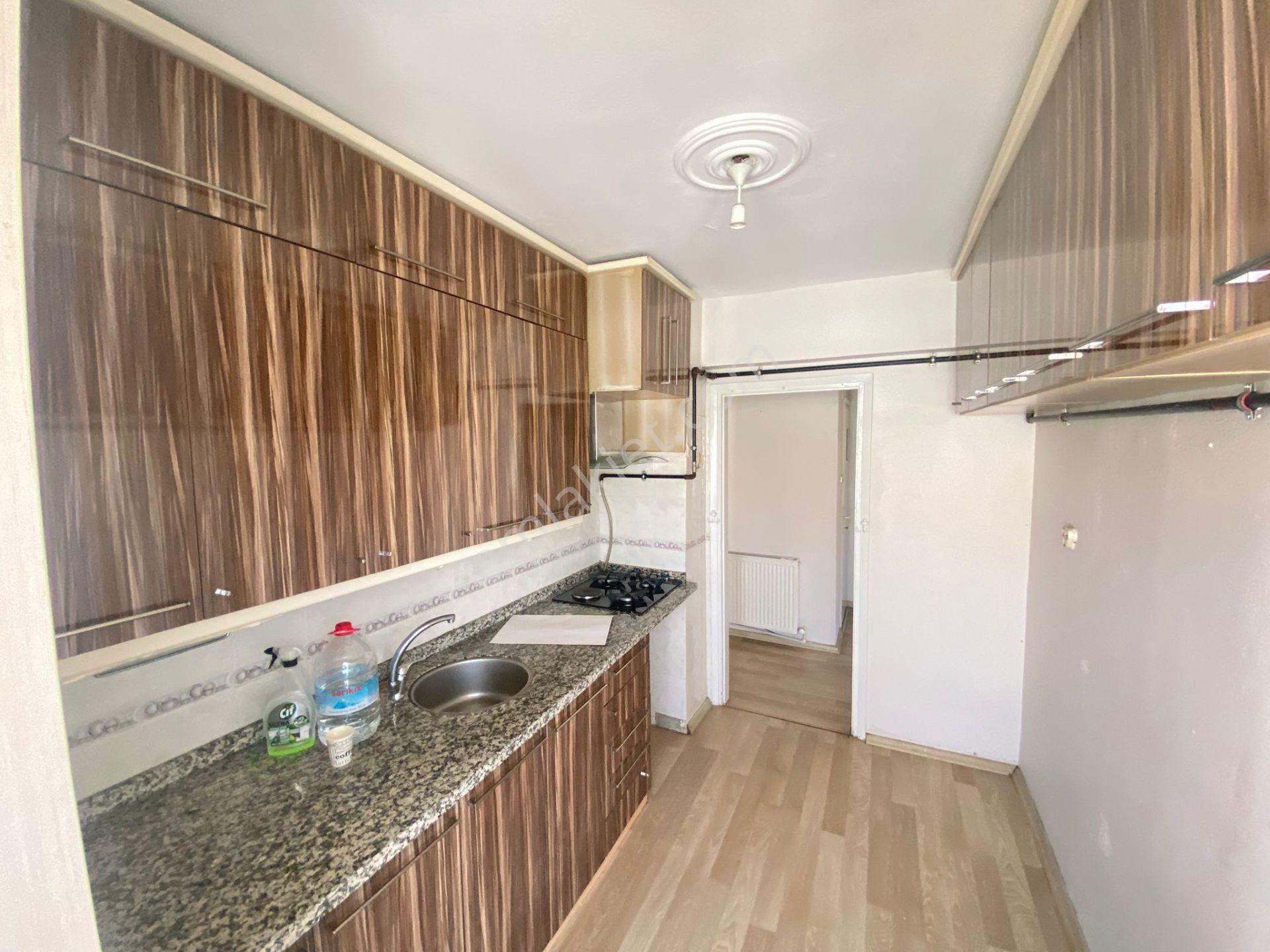 Buca Ecevit Parkı Yanı 3+1 115m2 D.gazlı Çift Balkonlu Daire - Görsel 16