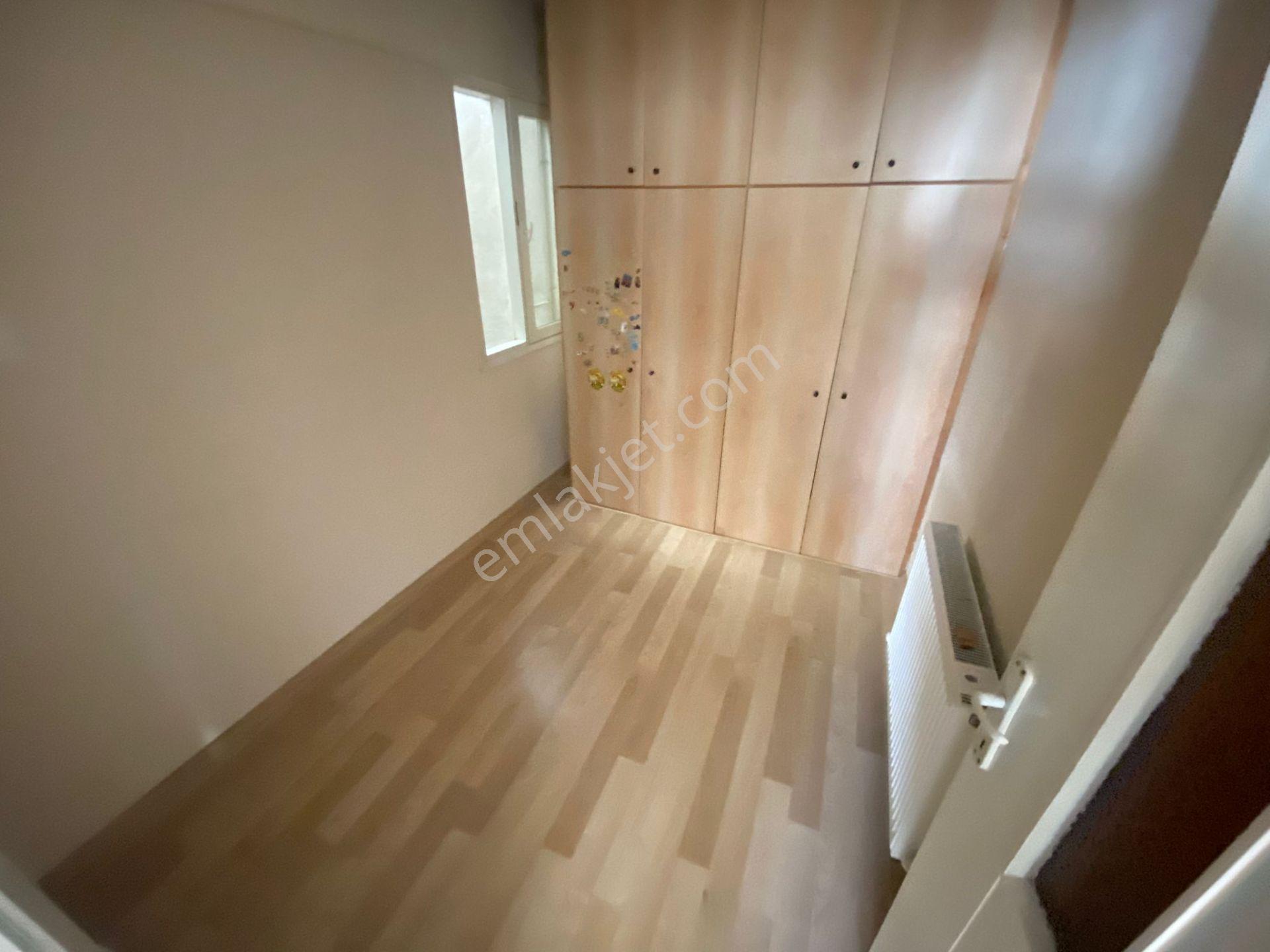 Buca Ecevit Parkı Yanı 3+1 115m2 D.gazlı Çift Balkonlu Daire - Görsel 14