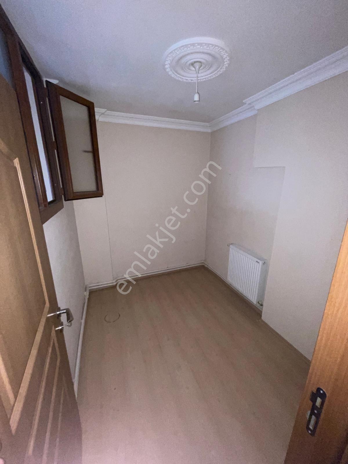 Acil Satılık Turgutlu Yedieylül Mahal Cumhuriyet Caddesi Üzerinde 115 M2 3+1 Doğalgazlı Son Kt Daire - Görsel 4