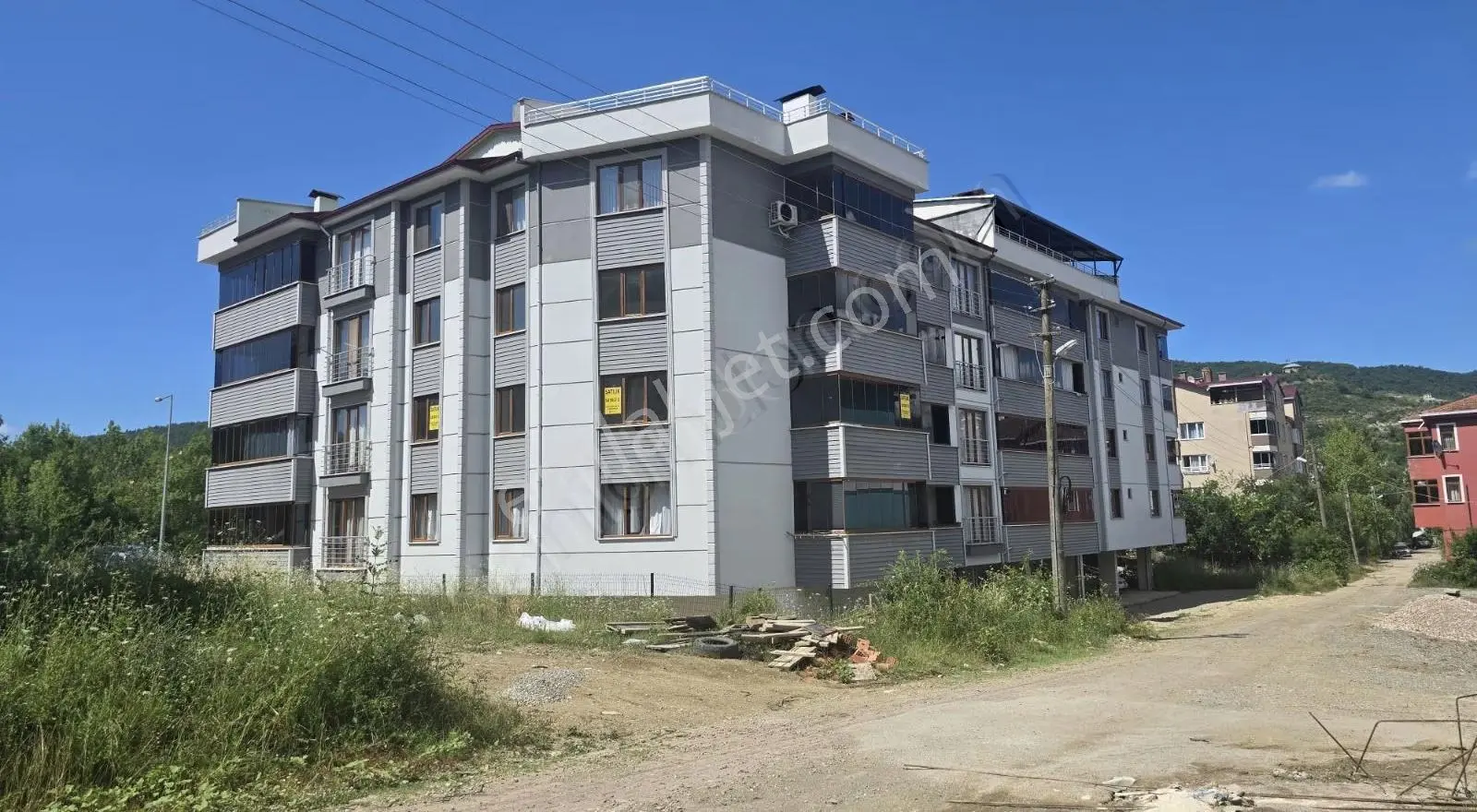 Cide İlkim Emlak'tan Geniş Satılık 2+1 Şube Yolunda