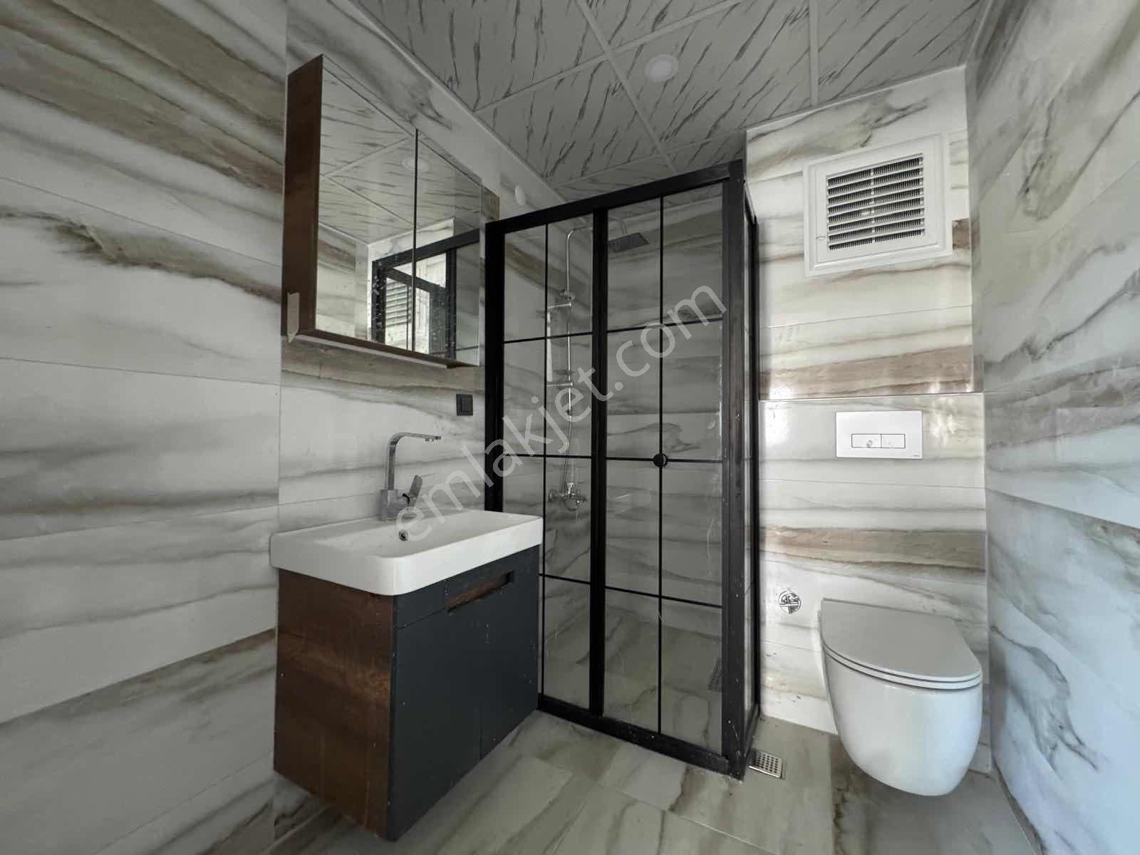 Altınovada Satılık 1+1 50 M² | Yatırıma Ve Oturuma Uygun - Görsel 4