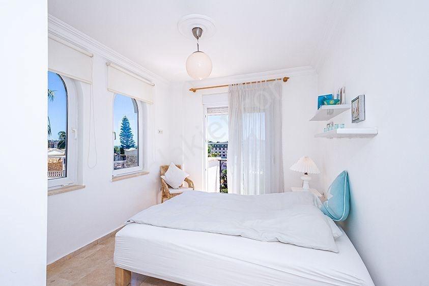 Alanya Konaklı'da Panoramik Deniz Manzaralı Full Eşyalı 4+1 Lüks Villa - Görsel 17