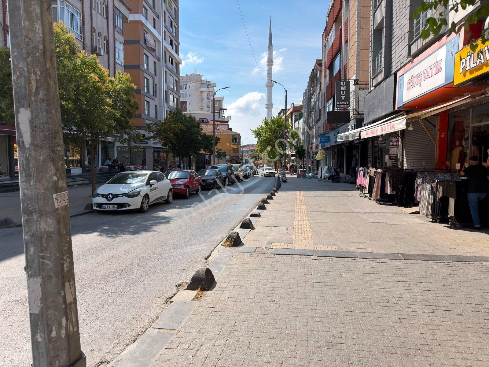 Güneşli Üsküp Caddesi'nde Tabela Değeri Yüksek Satılık Dükkan - Görsel 34
