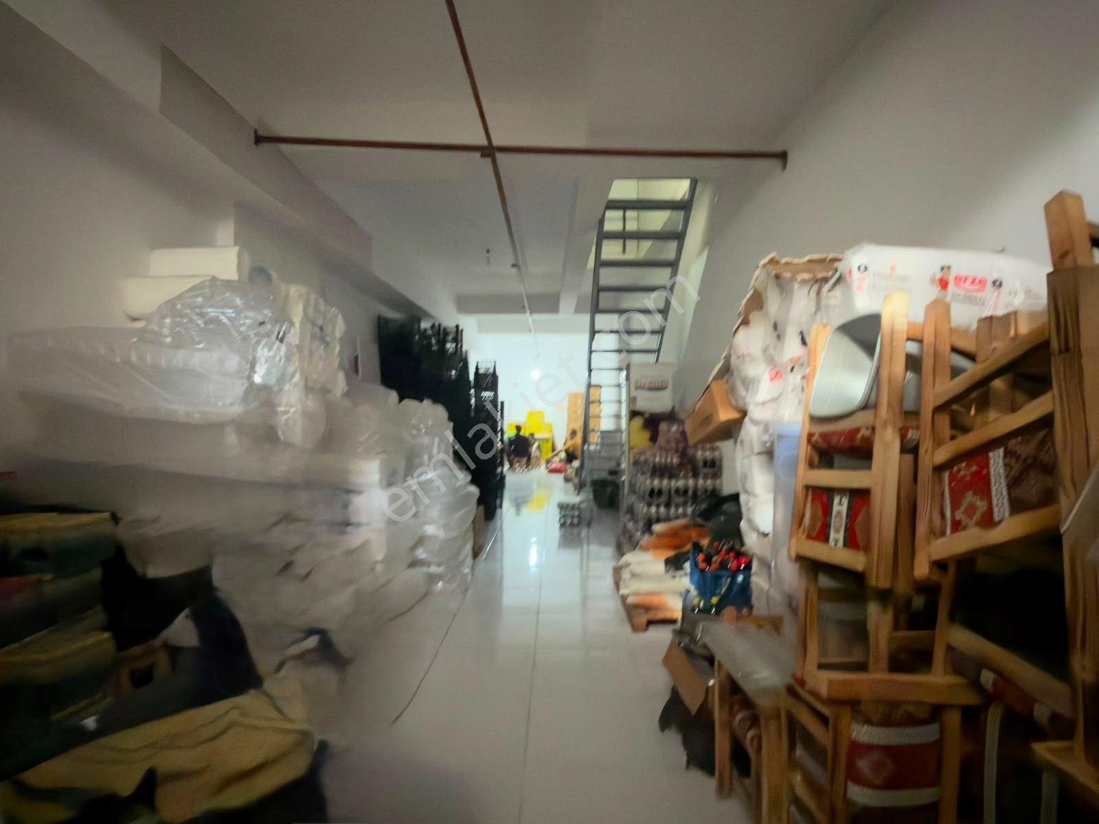 Güneşli Üsküp Caddesi'nde Tabela Değeri Yüksek Satılık Dükkan - Görsel 20