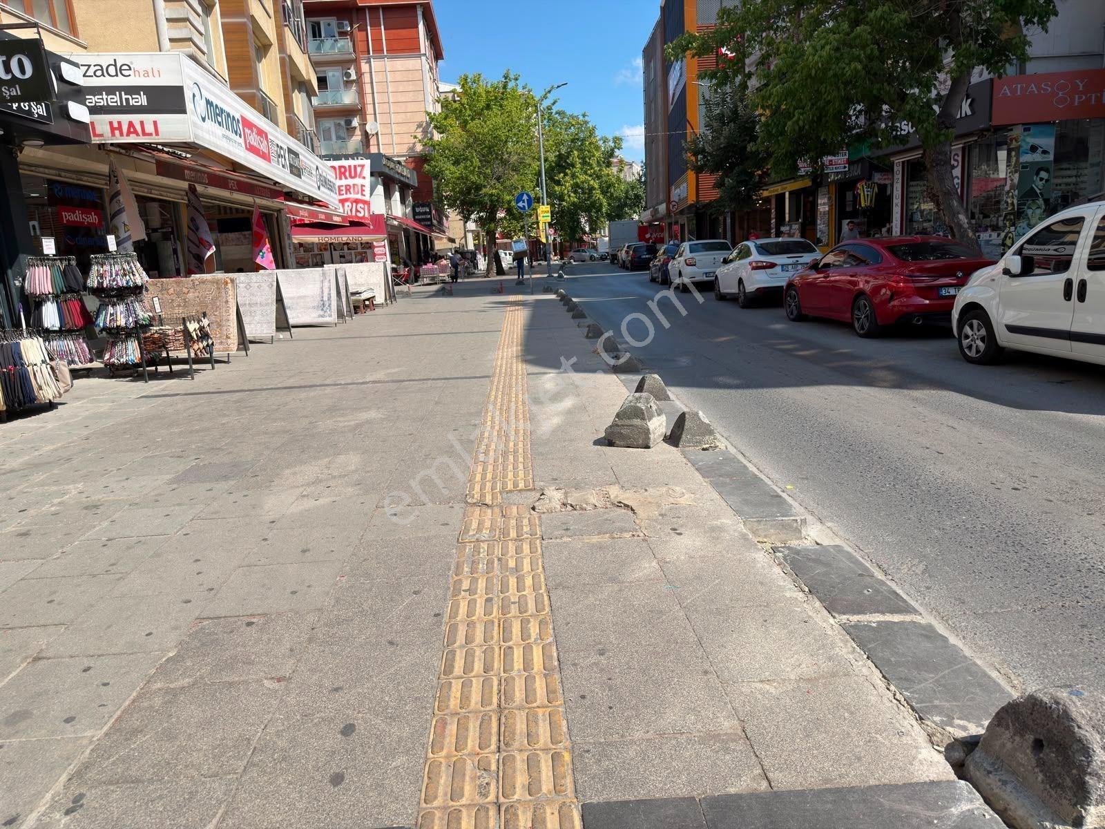 Güneşli Üsküp Caddesi'nde Tabela Değeri Yüksek Satılık Dükkan - Görsel 7