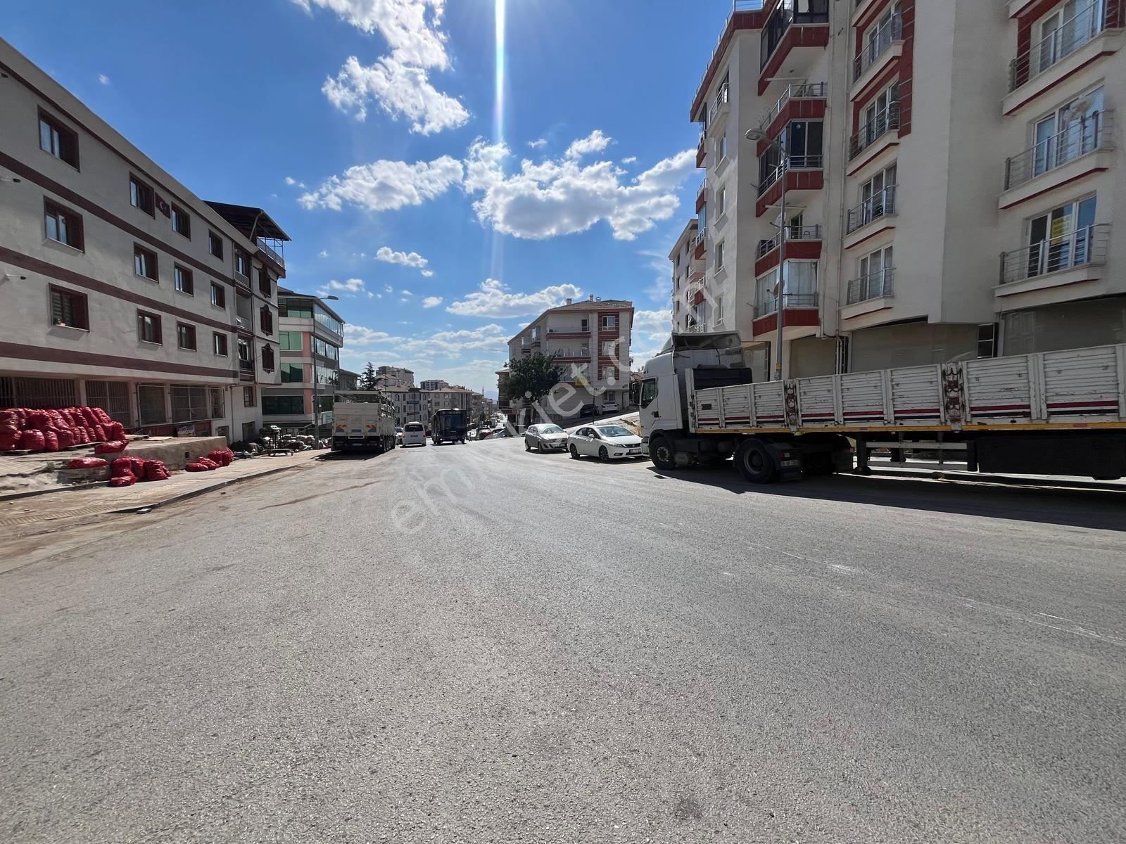 Ahilerden Geniş Cepheli 200m2 Asma Kat Yapılabilir Fırsat Dükkan - Görsel 6