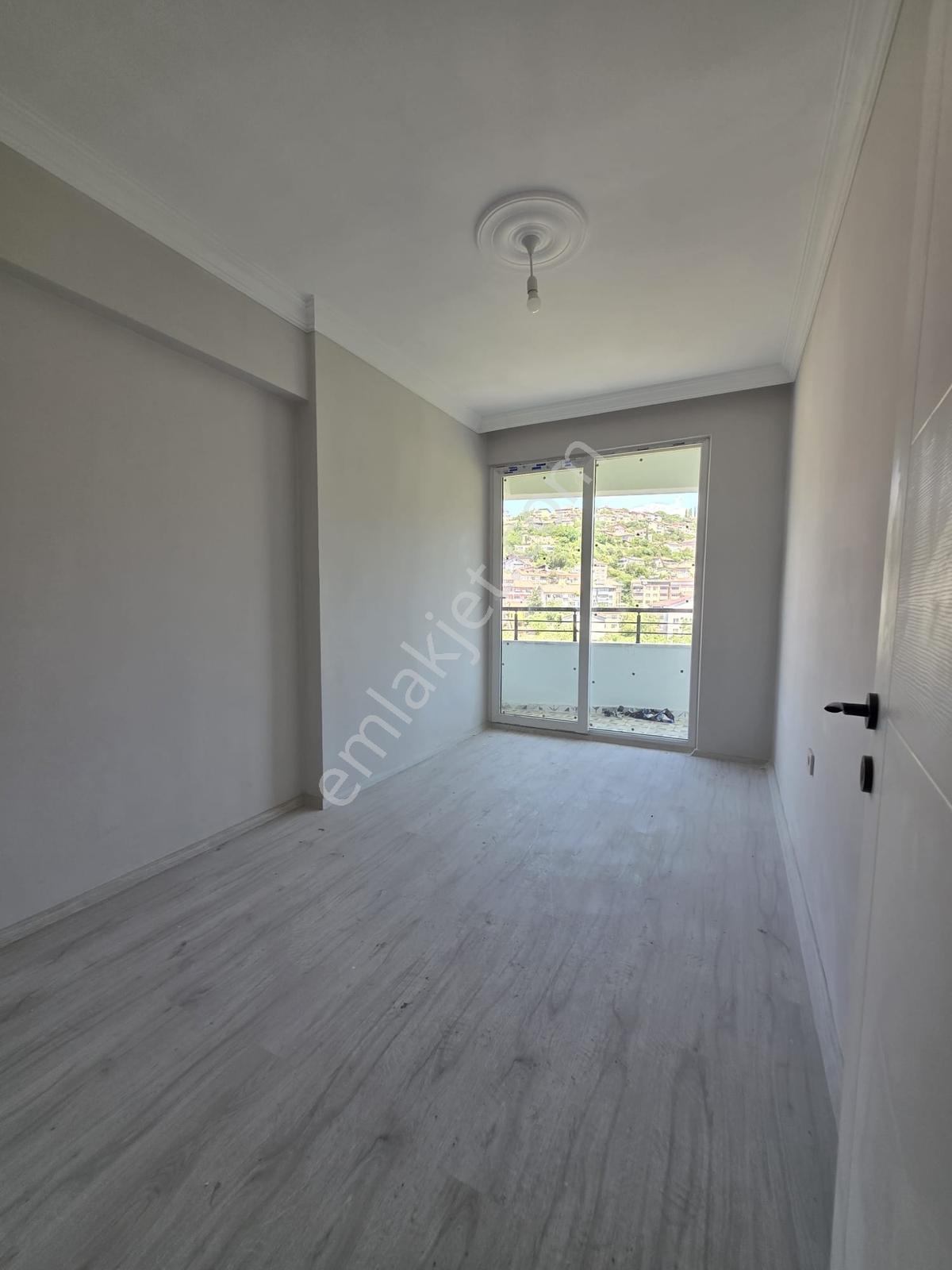 Kireç Köprü Cadde Üzeri Satılık 3+1 Daire - Görsel 18