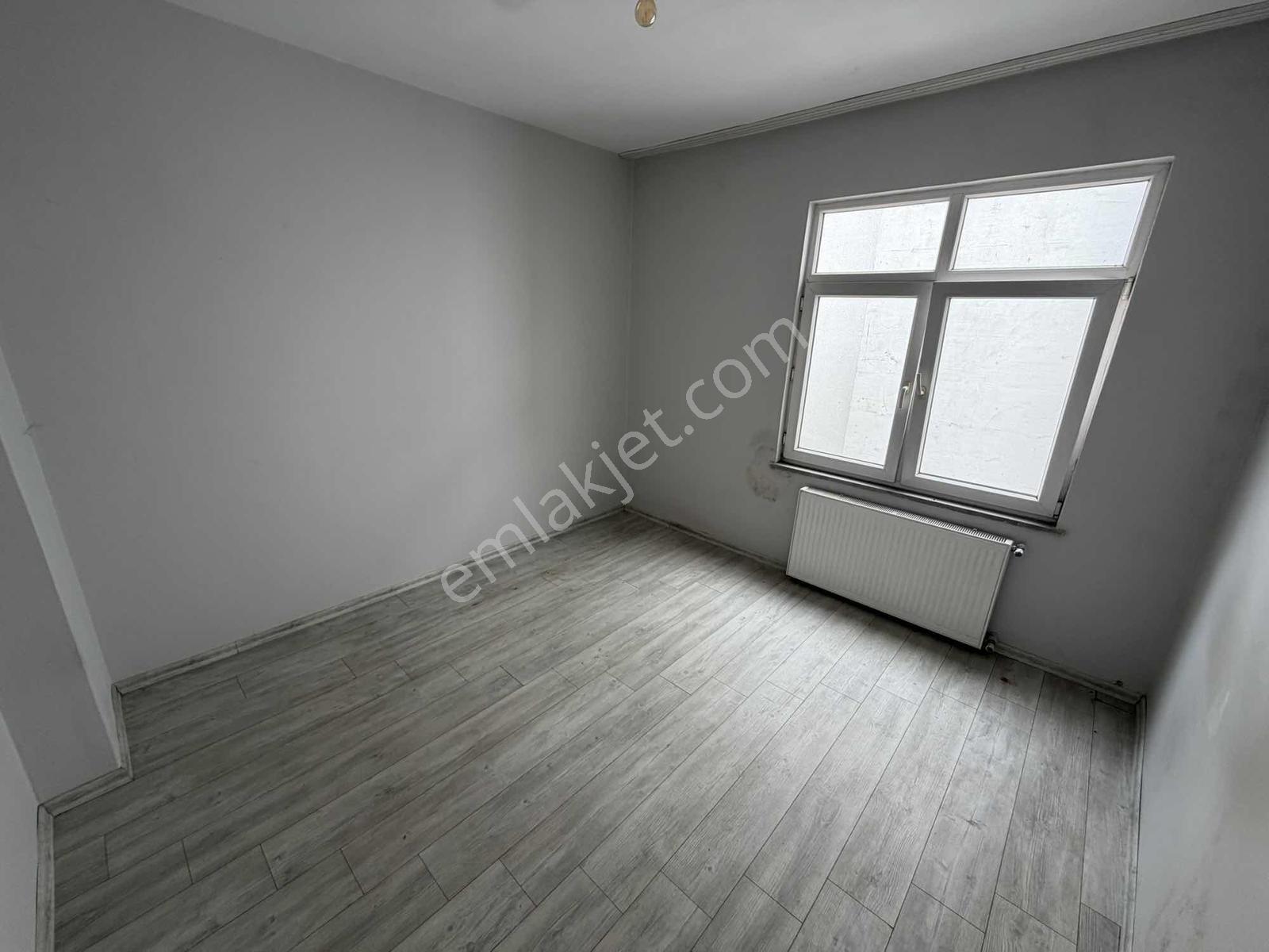 Cadde Üzerinde Satılık 3+1 Daire - Görsel 14