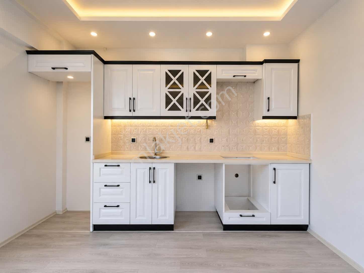 Asil Emlak'tan Muradiye Mah'sinde 1+1 Dstılık Sıfır Daire