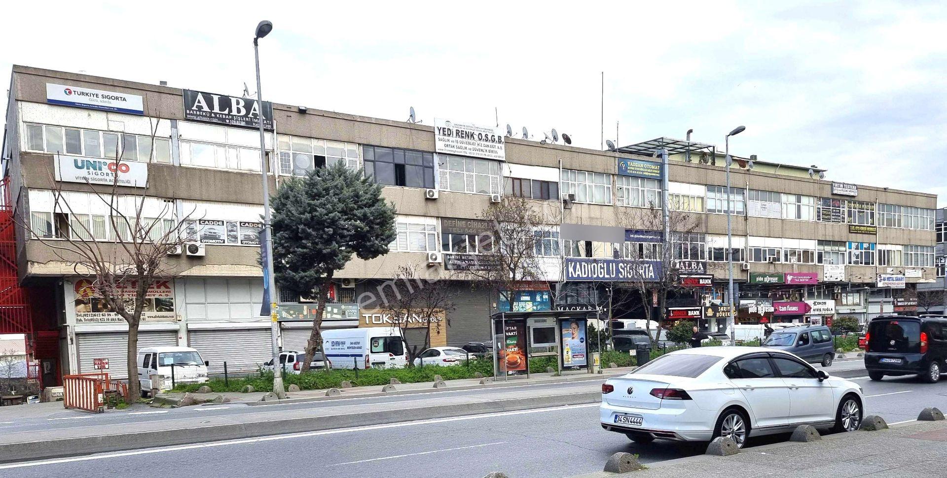 Topçular İş Merkezinde Kiralık Atölye Ve Büro