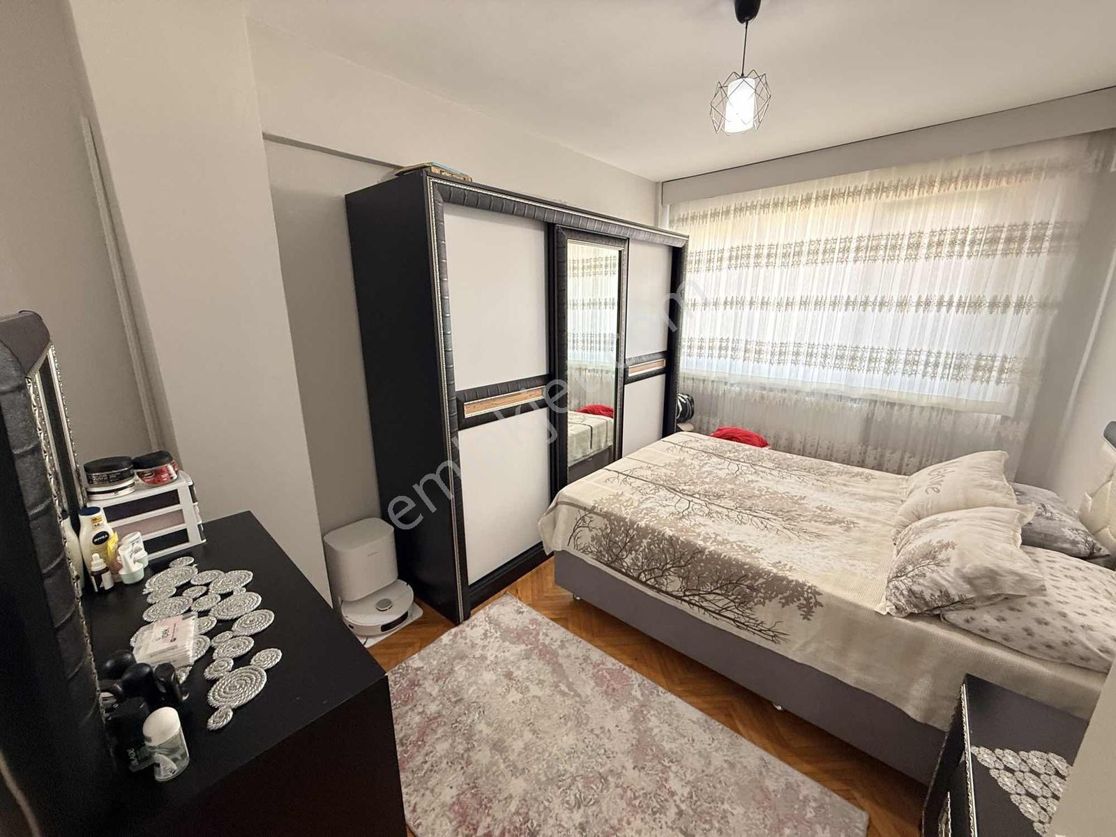 Bm Real Estate Gazcılar Cadde Üzerinde Satılık 120 M2 Daire - Görsel 2