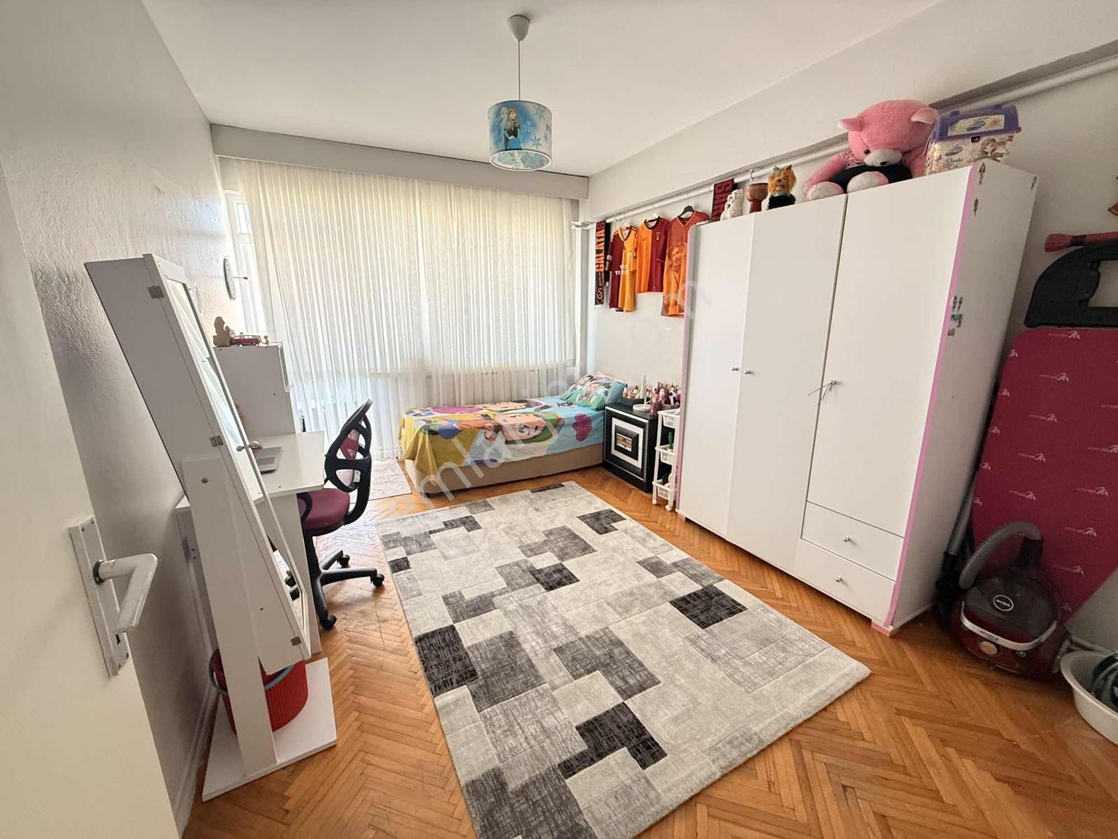 Bm Real Estate Gazcılar Cadde Üzerinde Satılık 120 M2 Daire - Görsel 24