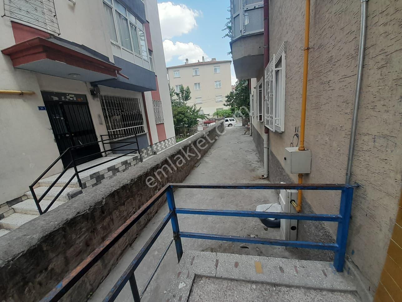 Argıncık Çiftçievlerinde Satılık 3+1 Daire - Görsel 8