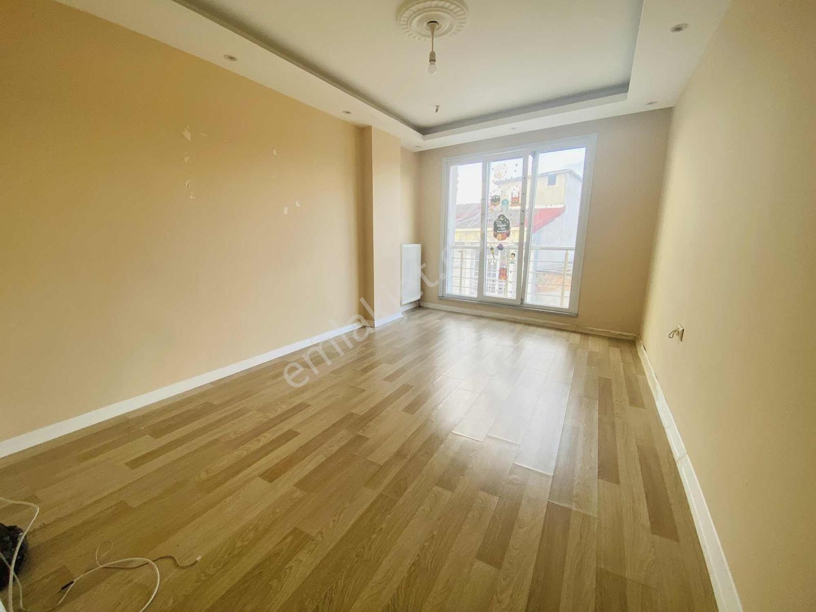 Üçevler Mahallesinde 1+1 Kiralık Daire - Görsel 9