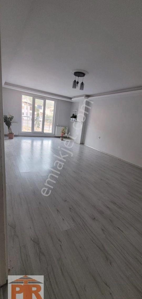 Eşref Dinçer Mahallesinde 3+1 Kiralık Daire - Görsel 8