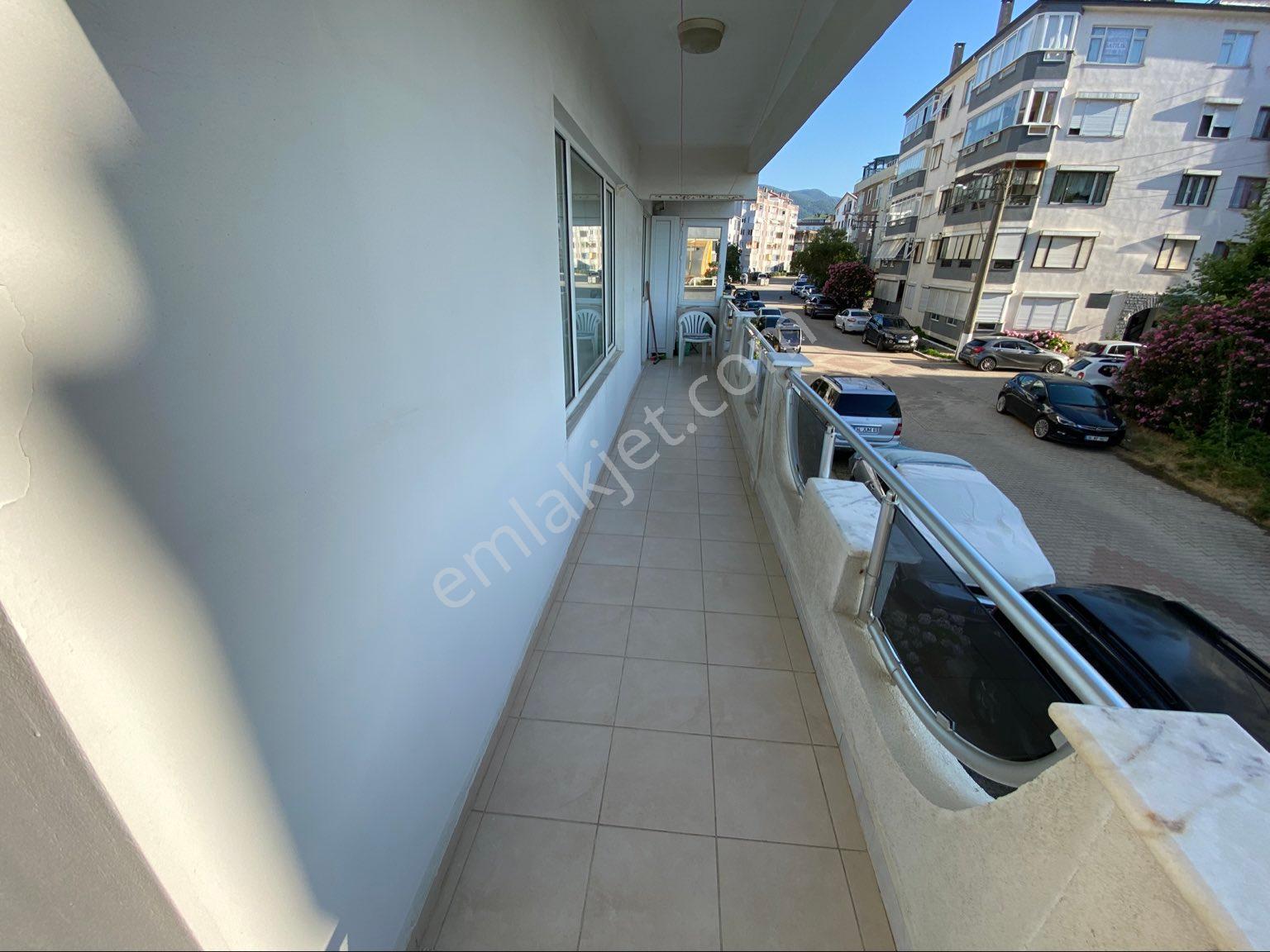 Çınarcık Karpuzderede Denize Sıfır 2+1 2. Kat 130 M2 Muhteşem Satılık Daire - Görsel 26