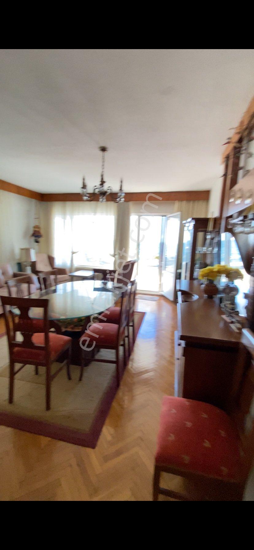 Çınarcık Karpuzderede Denize Sıfır 2+1 2. Kat 130 M2 Muhteşem Satılık Daire - Görsel 4