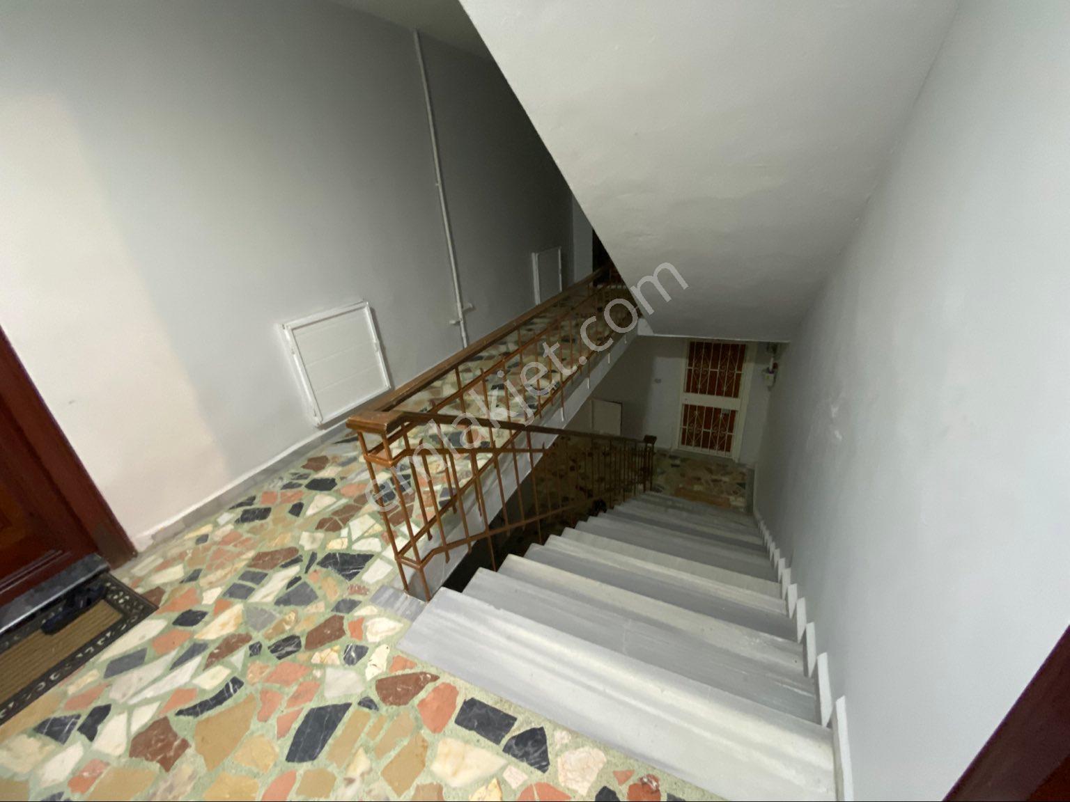 Çınarcık Karpuzderede Denize Sıfır 2+1 2. Kat 130 M2 Muhteşem Satılık Daire - Görsel 19