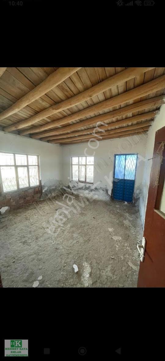 Saraçoğlu 487 Metre Arsa Üzerinde Evi Ve Elektrik Ve Suyu Var - Görsel 14