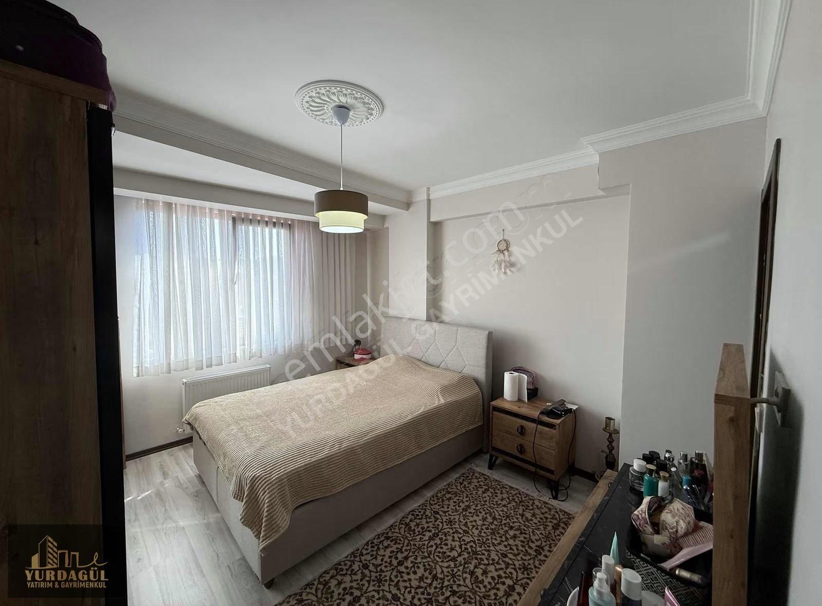 Büyükdere'de Ara Kat,full Yapılı,8 Yıllık,geniş,çift Cepheli 2+1 - Görsel 23