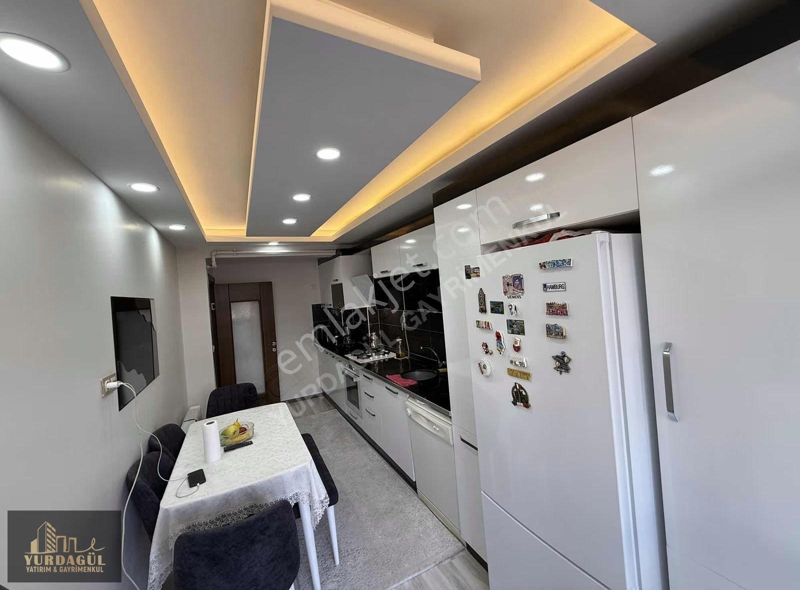 Büyükdere'de Ara Kat,full Yapılı,8 Yıllık,geniş,çift Cepheli 2+1 - Görsel 11