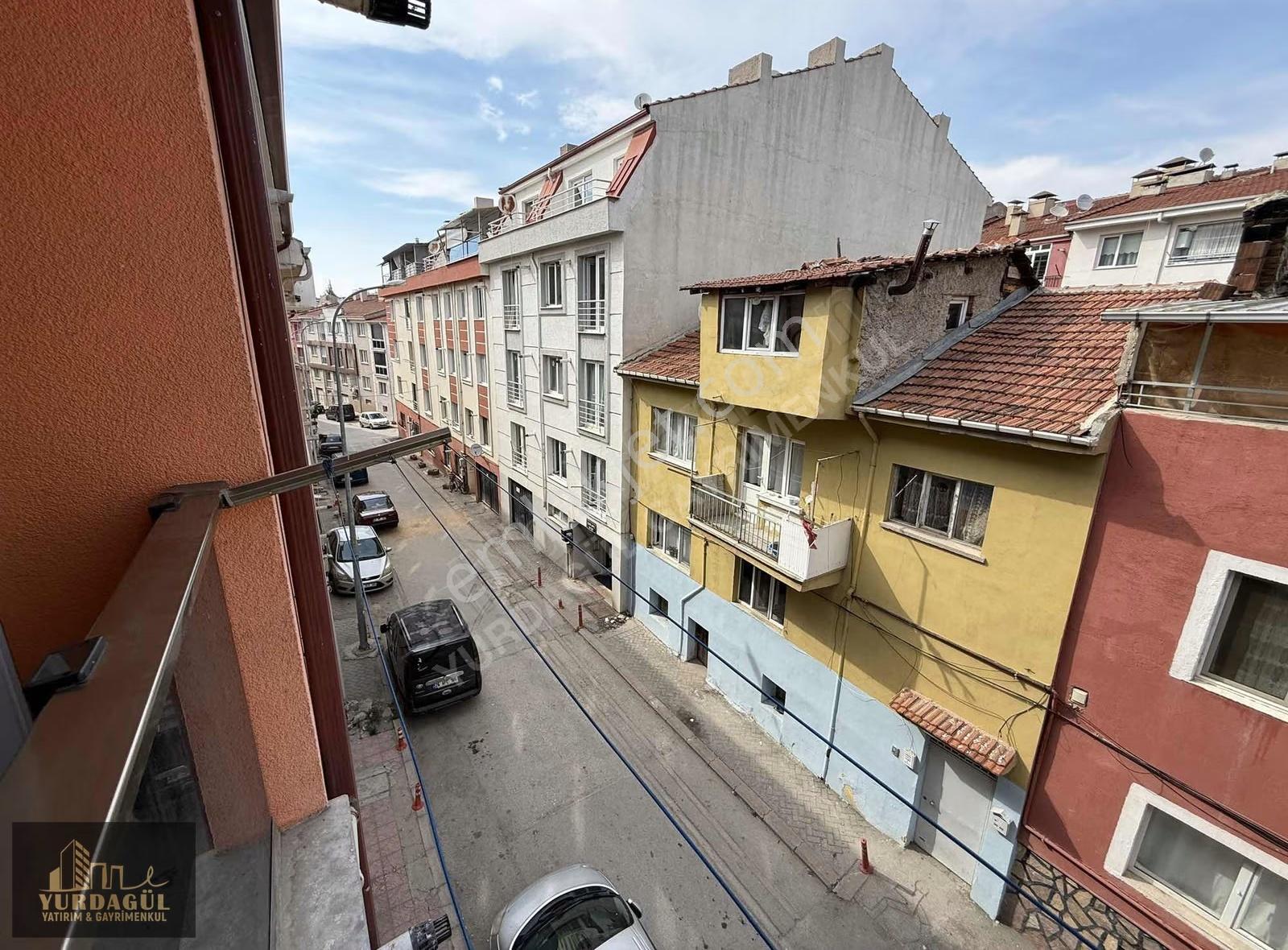 Büyükdere'de Ara Kat,full Yapılı,8 Yıllık,geniş,çift Cepheli 2+1 - Görsel 7
