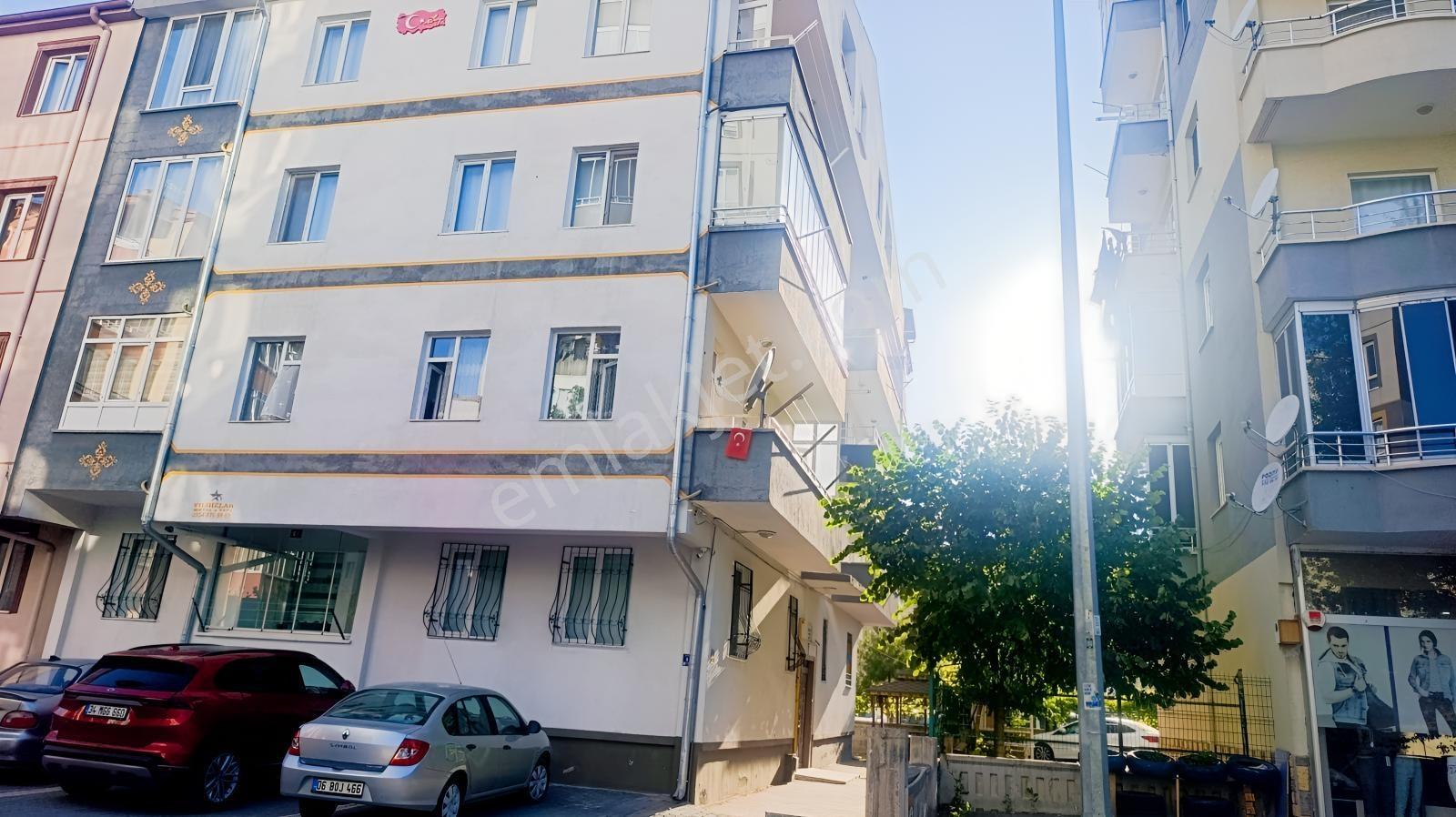 Keykubat Mahallesi İçerisi Yapılı Kombili Satılık Daire