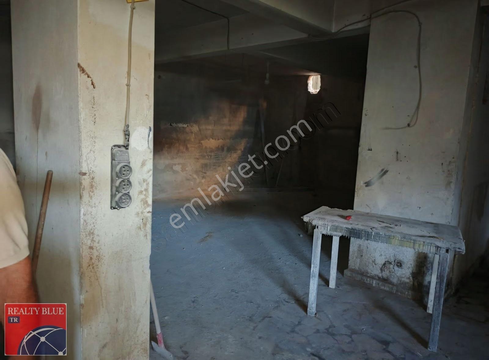 Sultanbeyli Necip Fazıl'da 170 M2 Kiralık Dükkan - Görsel 4