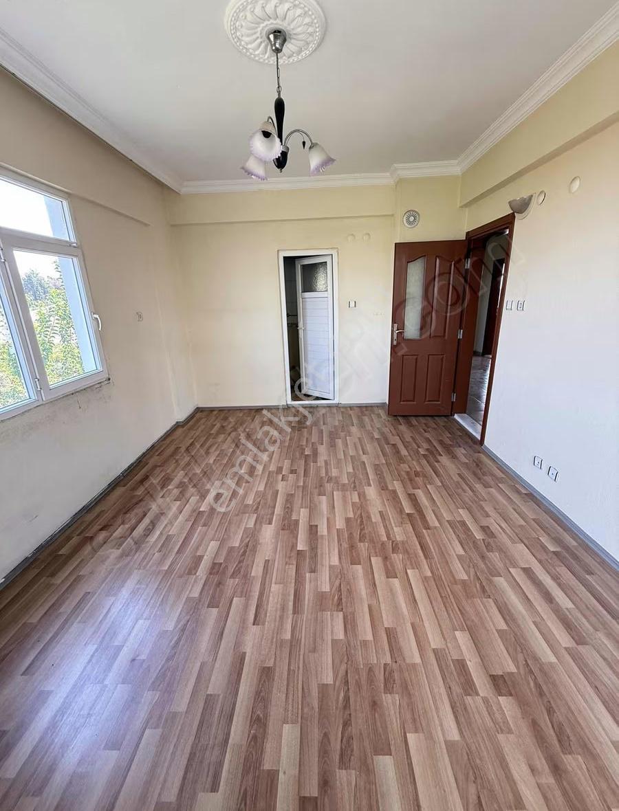 Merkez Mah 3+1 Kiralık - Görsel 15