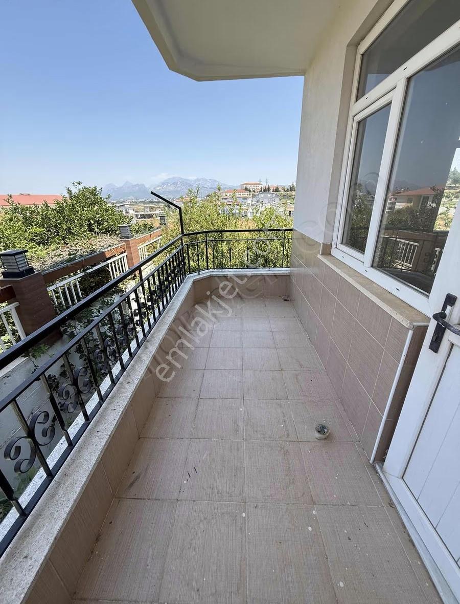 Merkez Mah 3+1 Kiralık - Görsel 9